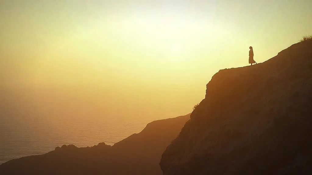Exploring the Mystique of the Maenal Cliff: A Natural Wonder Unearthed